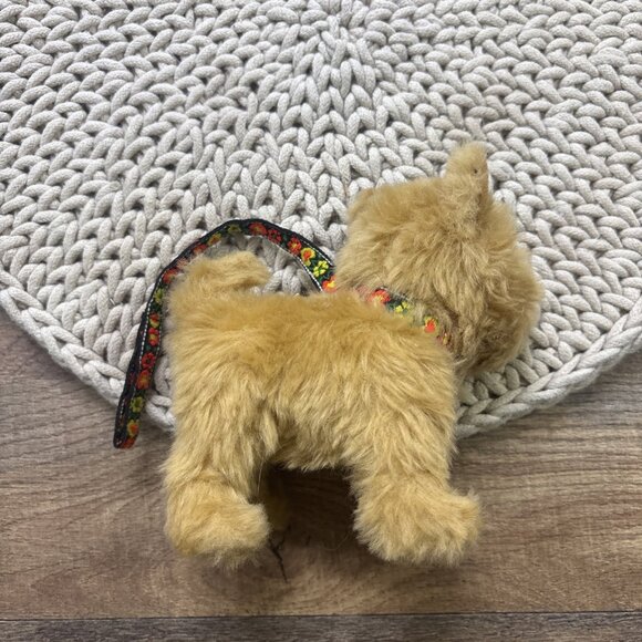 American Girl Doll Julie’s Dog Walking Set Fuzzy Plush Dog For 18” Dolls - Picture 4 of 4